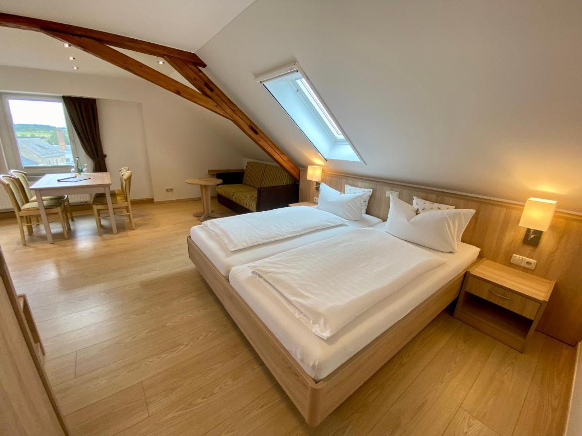 Gasthof Drei Schwanen Langenwetzendorf Экстерьер фото